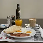 Che Πανσιόν O Pedrouzo