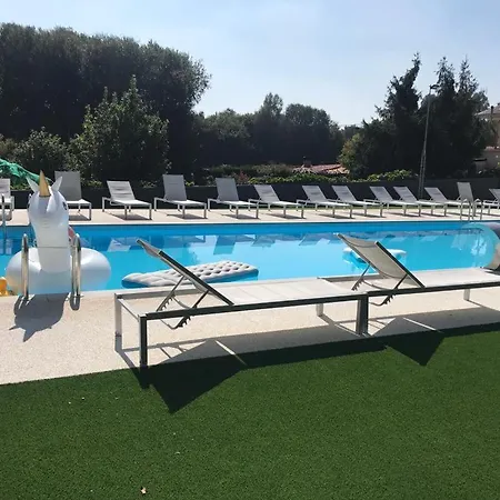 Guest house Che *