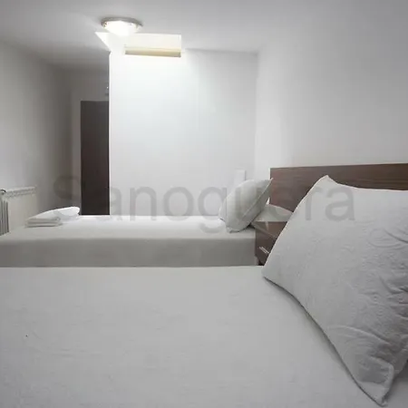 Che Guest house *
